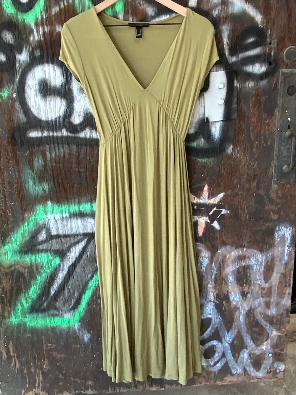 Vintage Forever 21 Olive Green V-Neck Maxi Long Dress Boho Chic Flowy